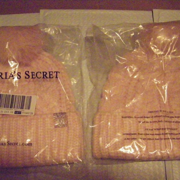 Victoria's Secret Cozy Cable-Knit Pom Beanie Ballerina Pink NWT - Picture 10 of 15
